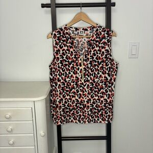 Anne Klein Leopard Print Sleeveless Top. Size Large with gold zipper. Elegant!